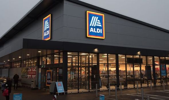 aldi closing time