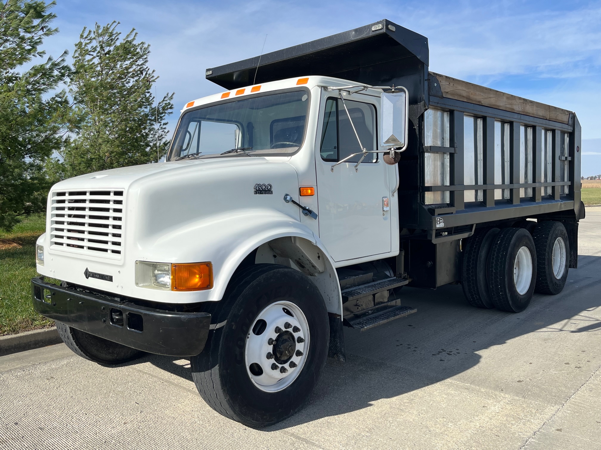 dump truck photos