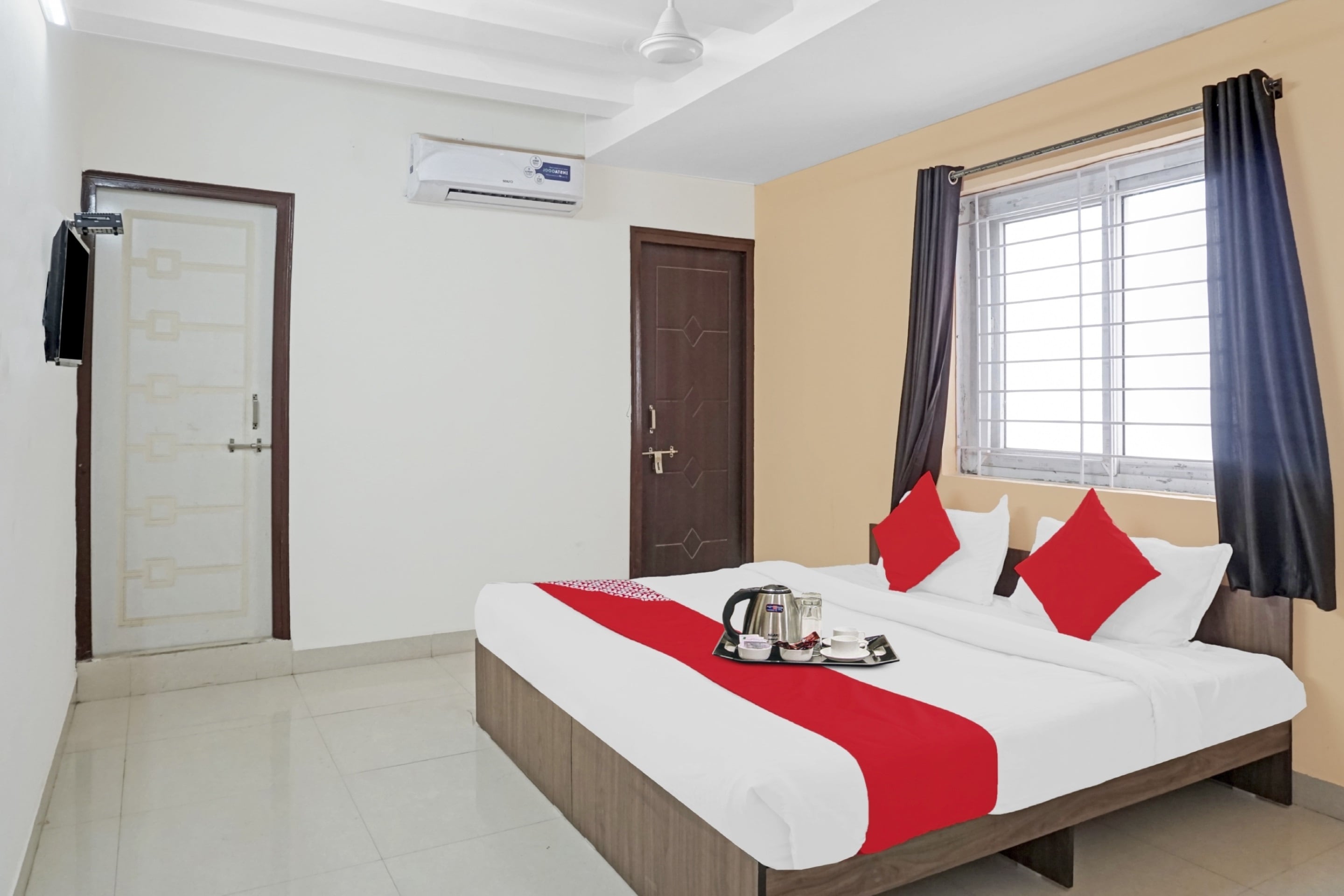 oyo rooms near me