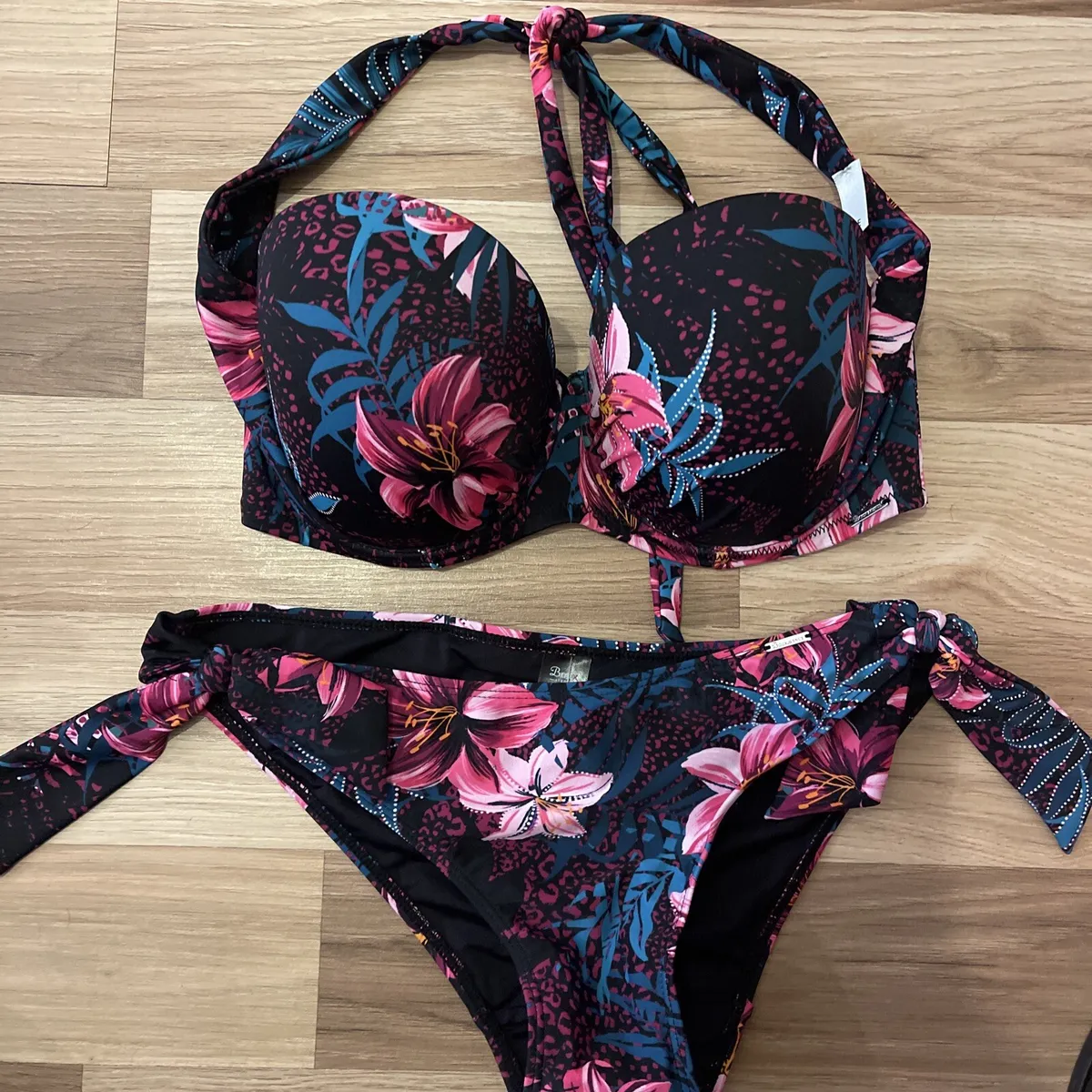 bikini 32e