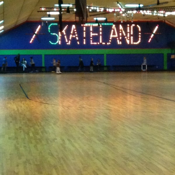 skateland north point photos