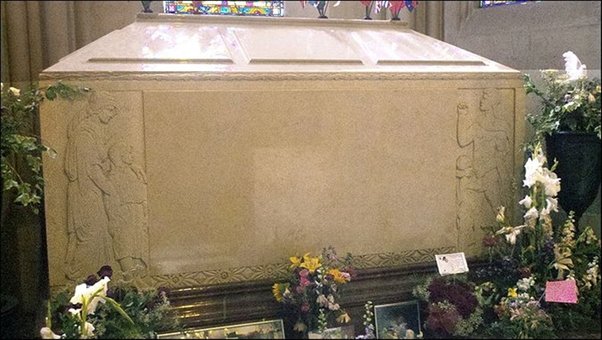 was michael jackson cremated or buried