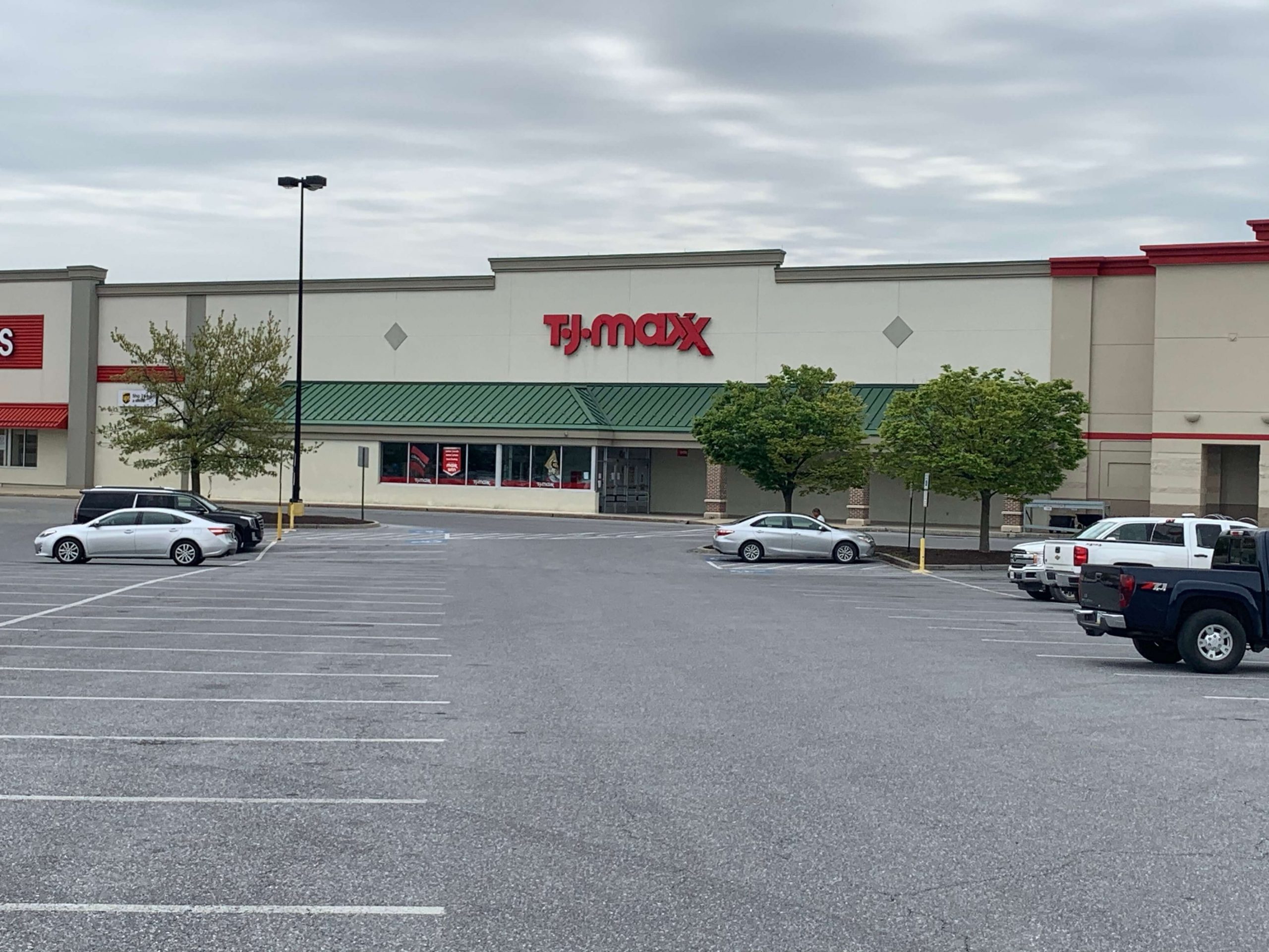 tj maxx carlisle pike