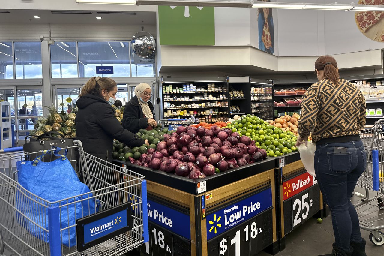 walmart store hours new years day