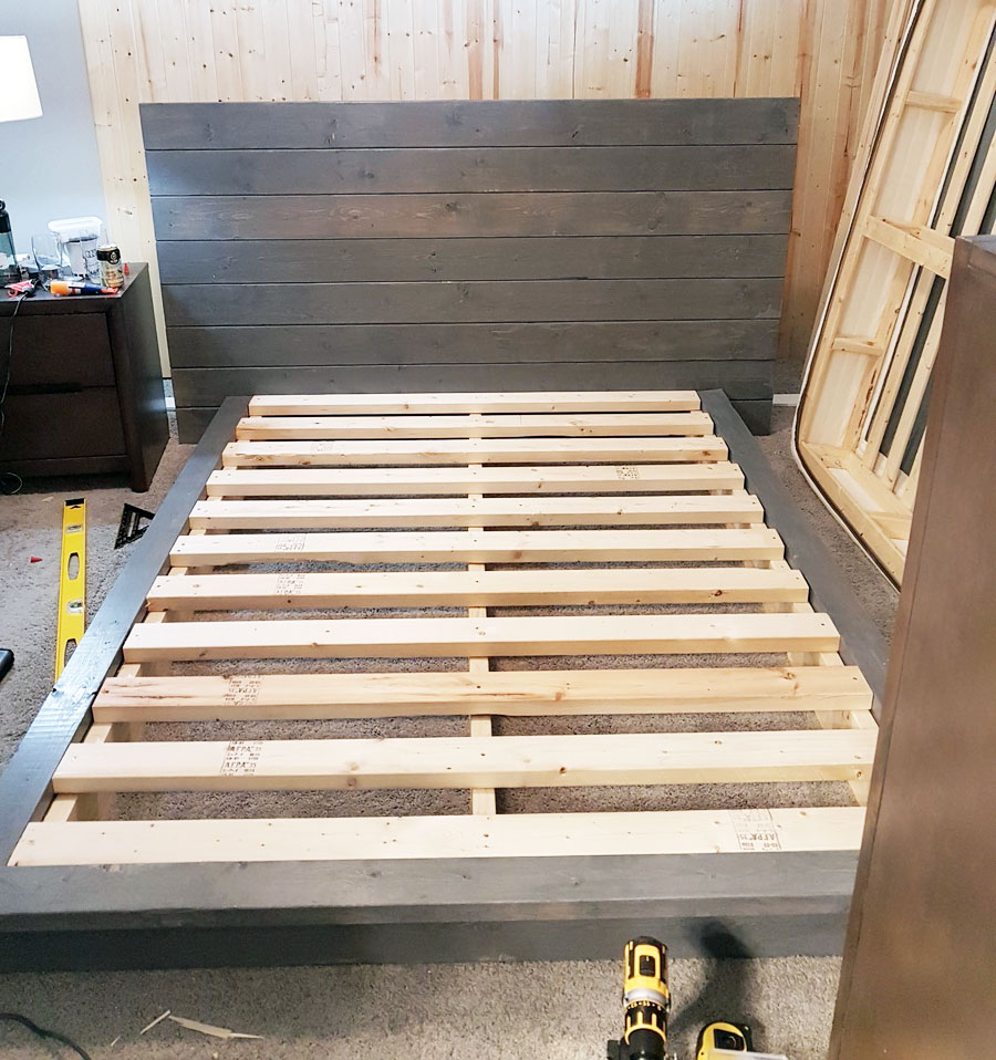 diy rustic bed frame