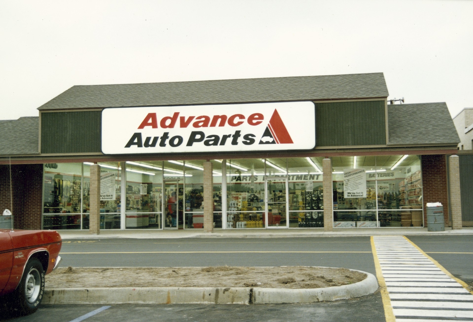 advance auto parts open