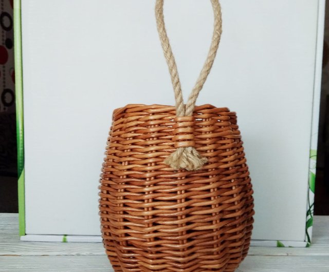 storage basket wall