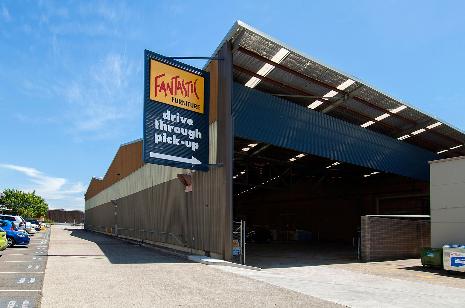 fantastic furniture distribution centre