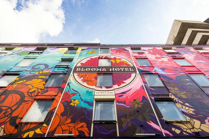 blooms hotel reviews