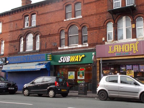 subway manchester halal