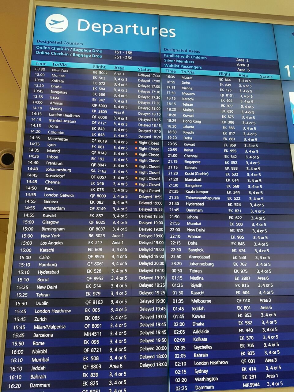 dubai airport flight status