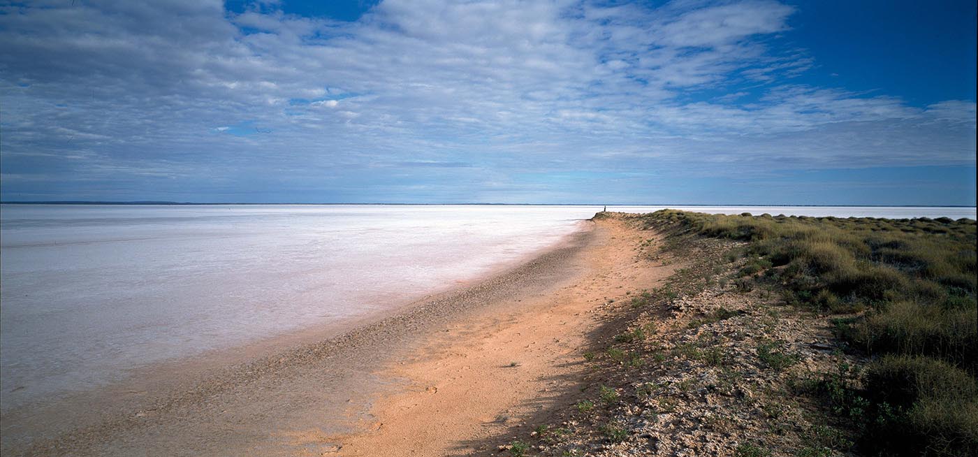 lake disappointment western australia