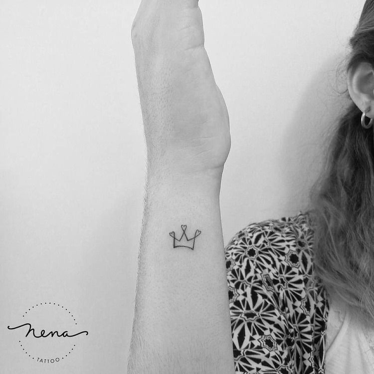 crown tattoo minimalist