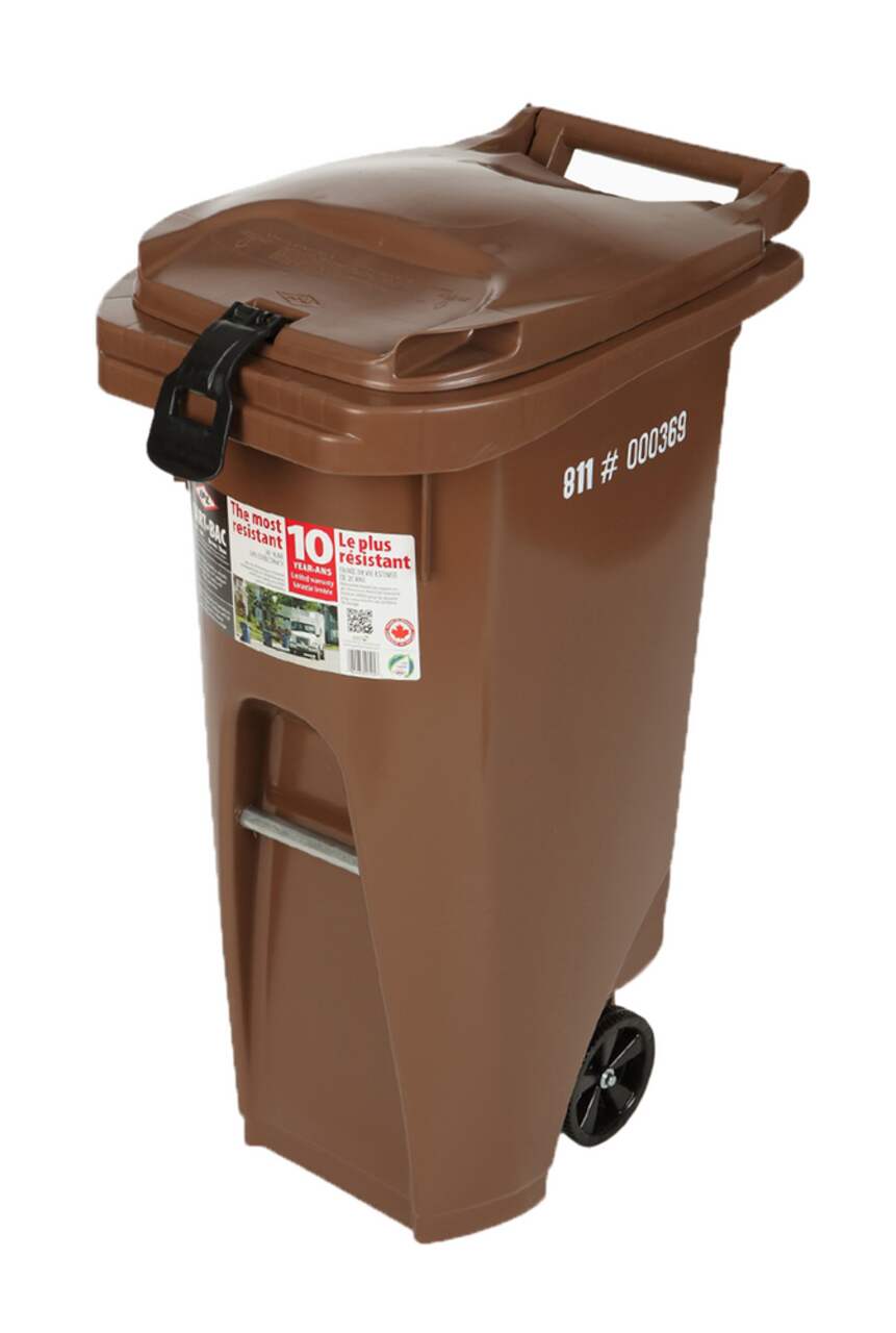 canadian tire garbage cans