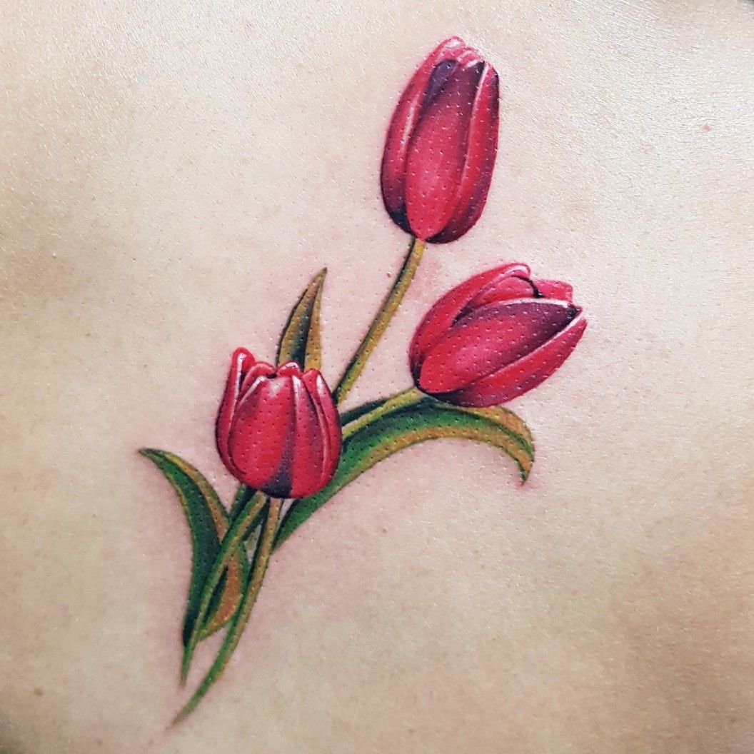 tulipanes tatuajes