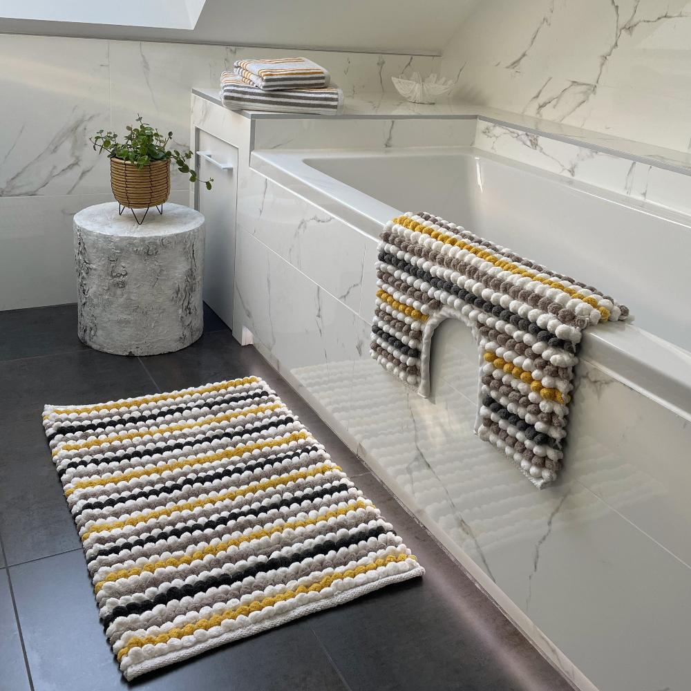 bath mat pedestal