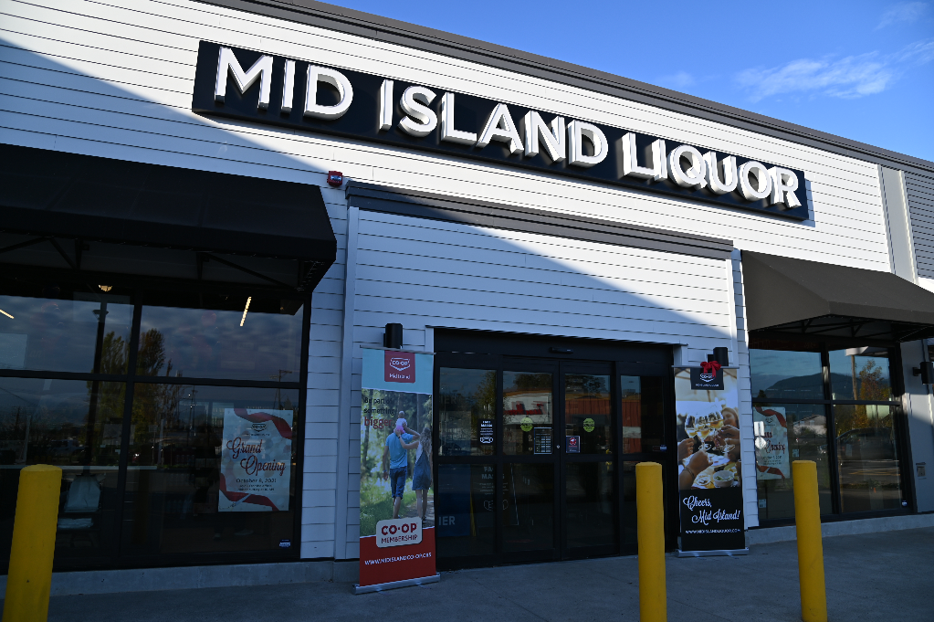 mid island liquor