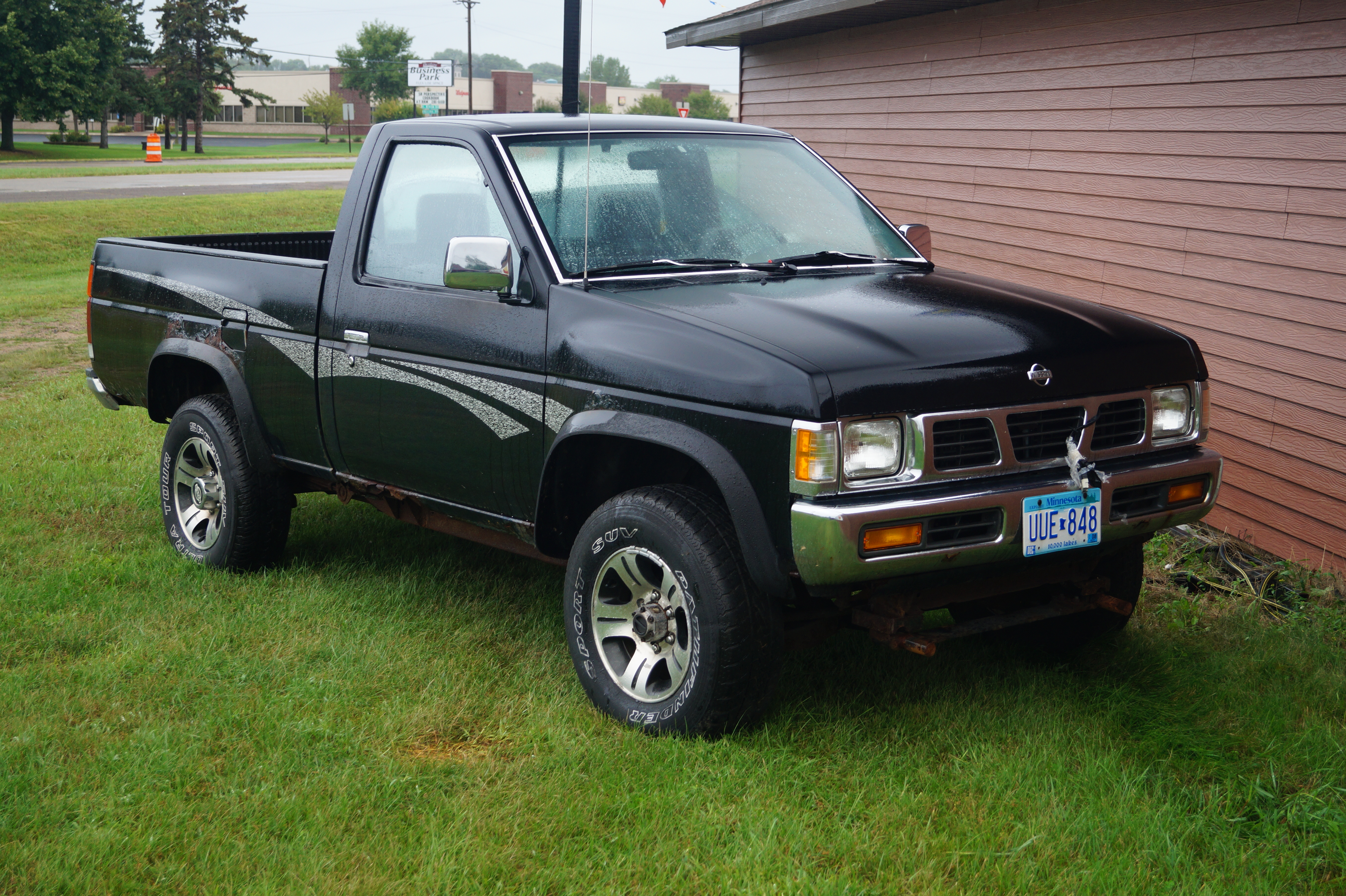 nissan hardbody