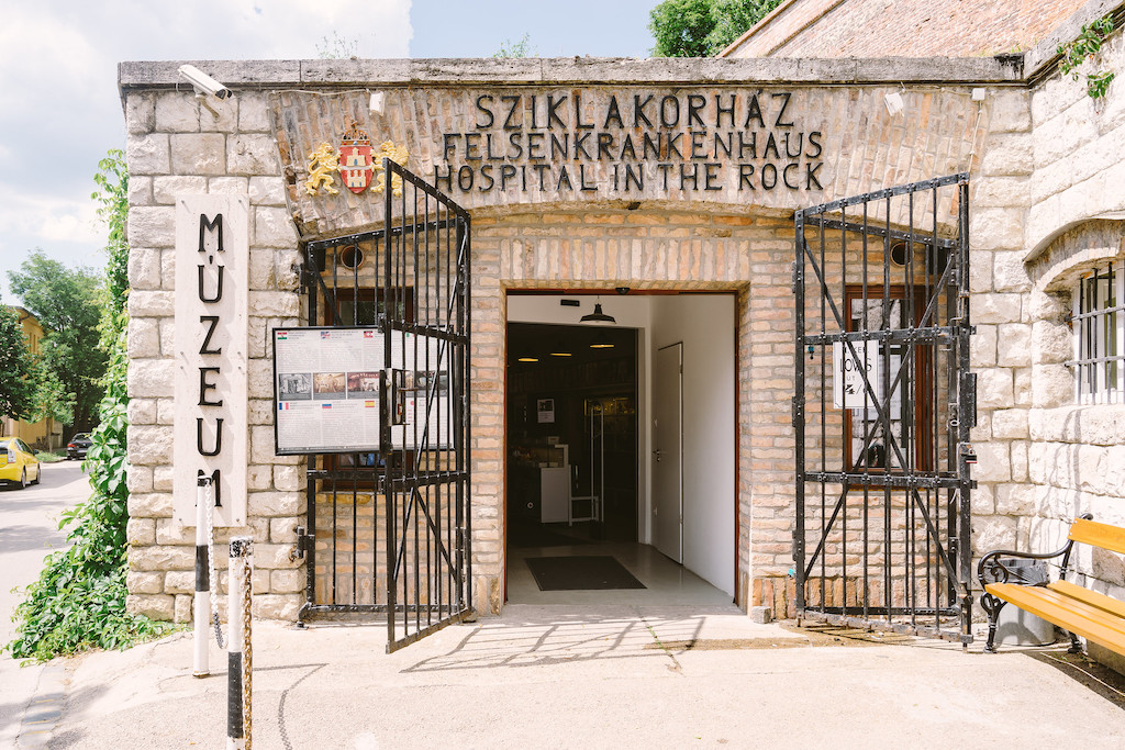 rock hospital museum budapest