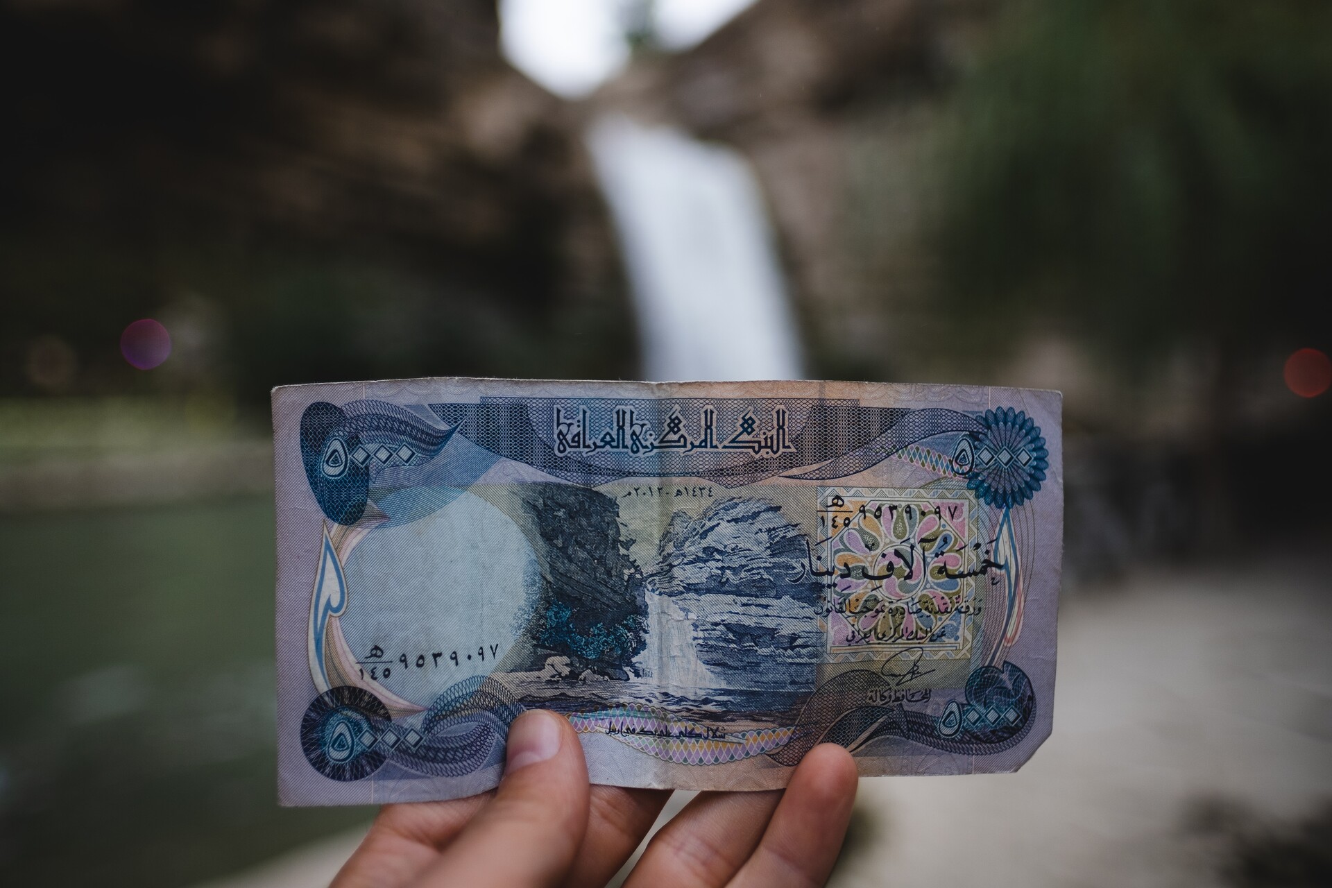 iraqi dinar future prediction 2023