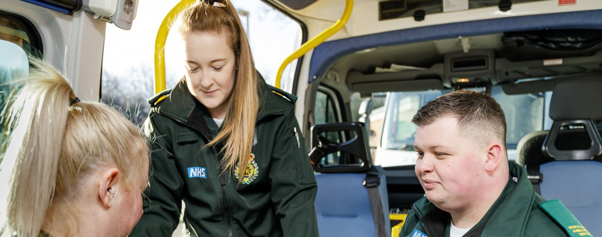 nhs ambulance jobs