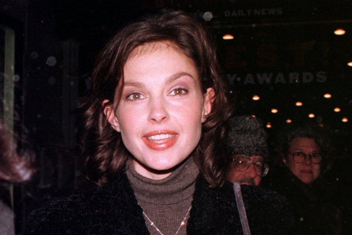 ashley judd younger