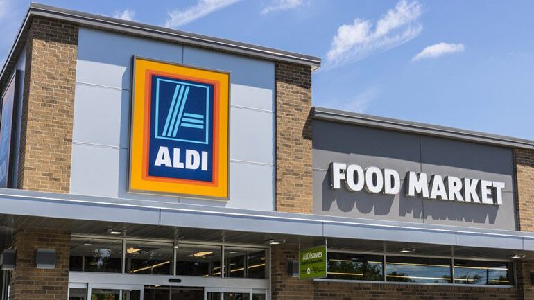 aldi town square