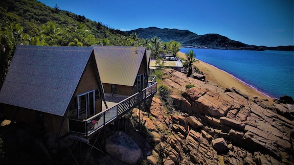 magnetic island reviews