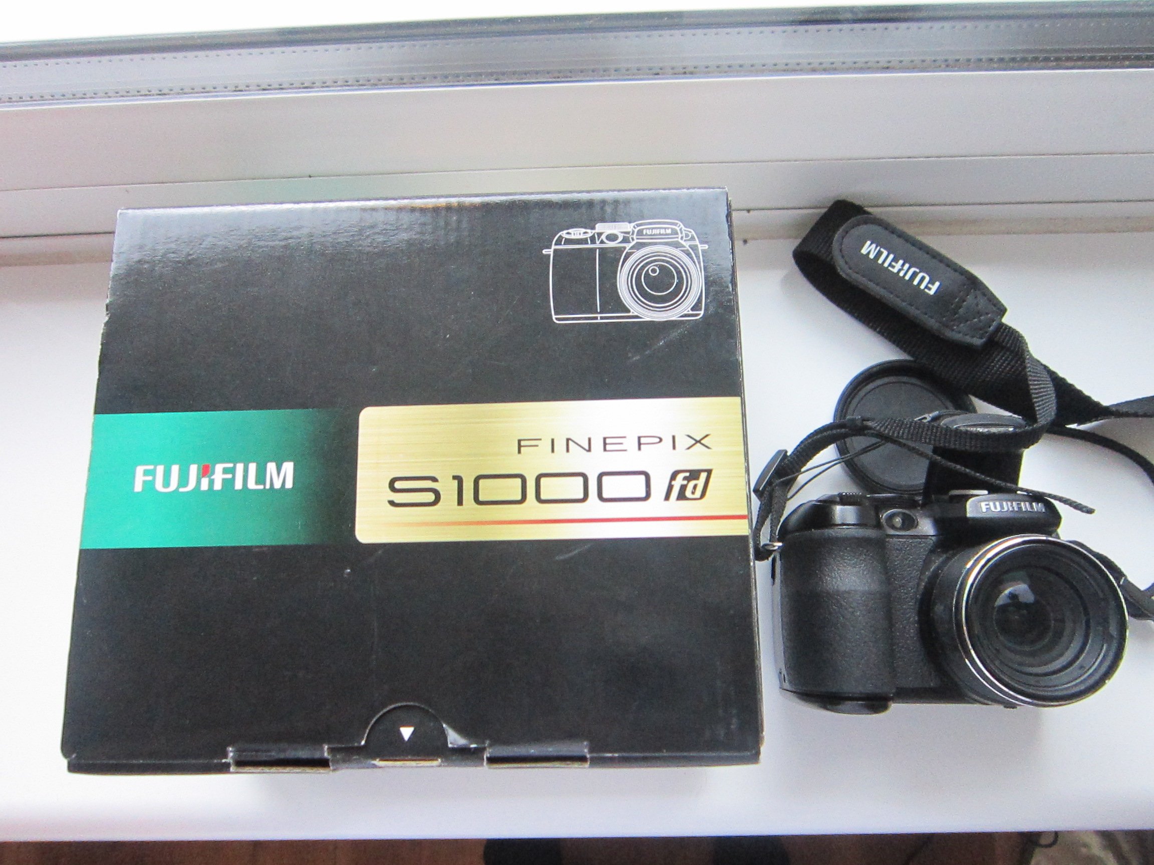 fuji finepix 1000