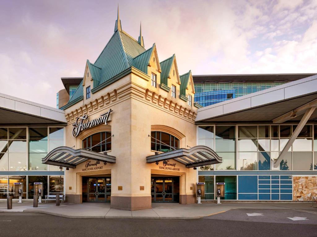 hotels near vancouver airport
