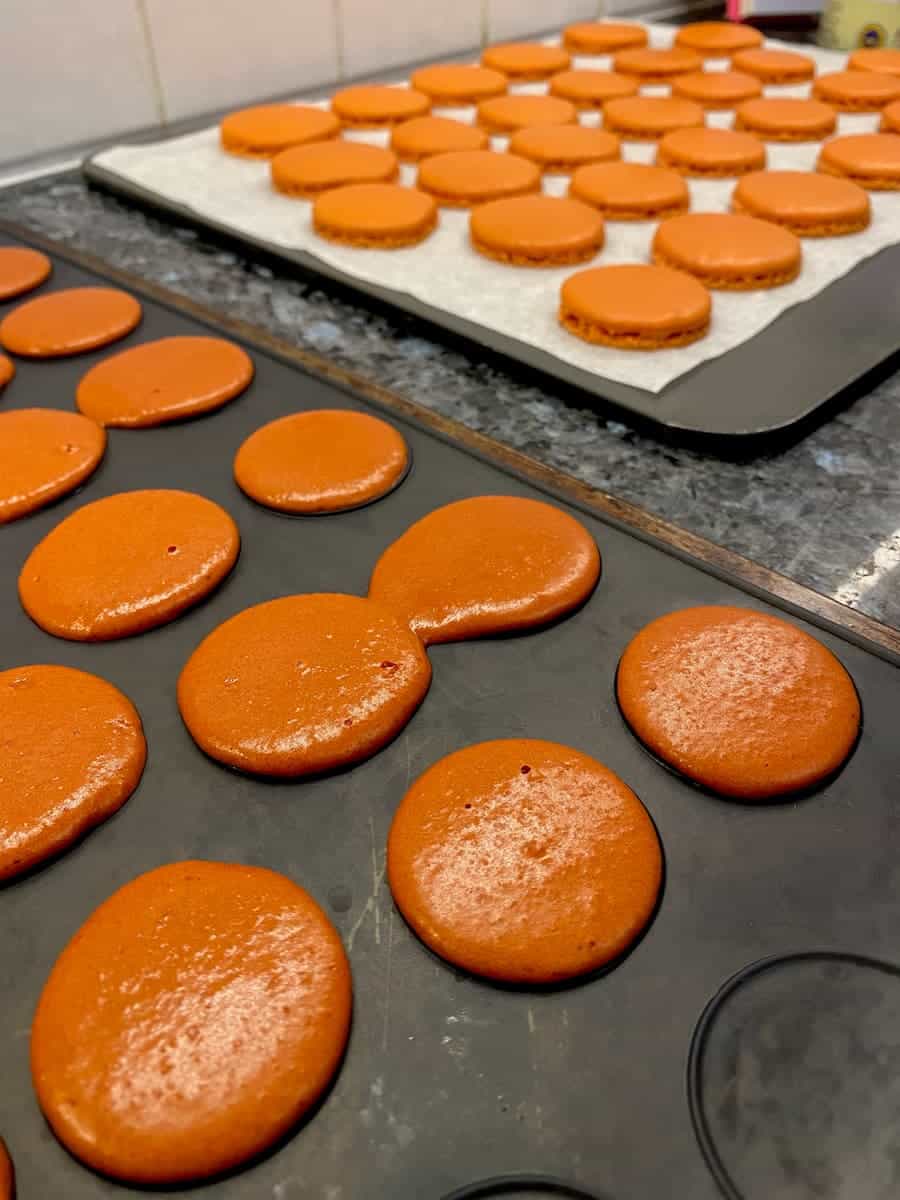 macarons sticking to silicone mat