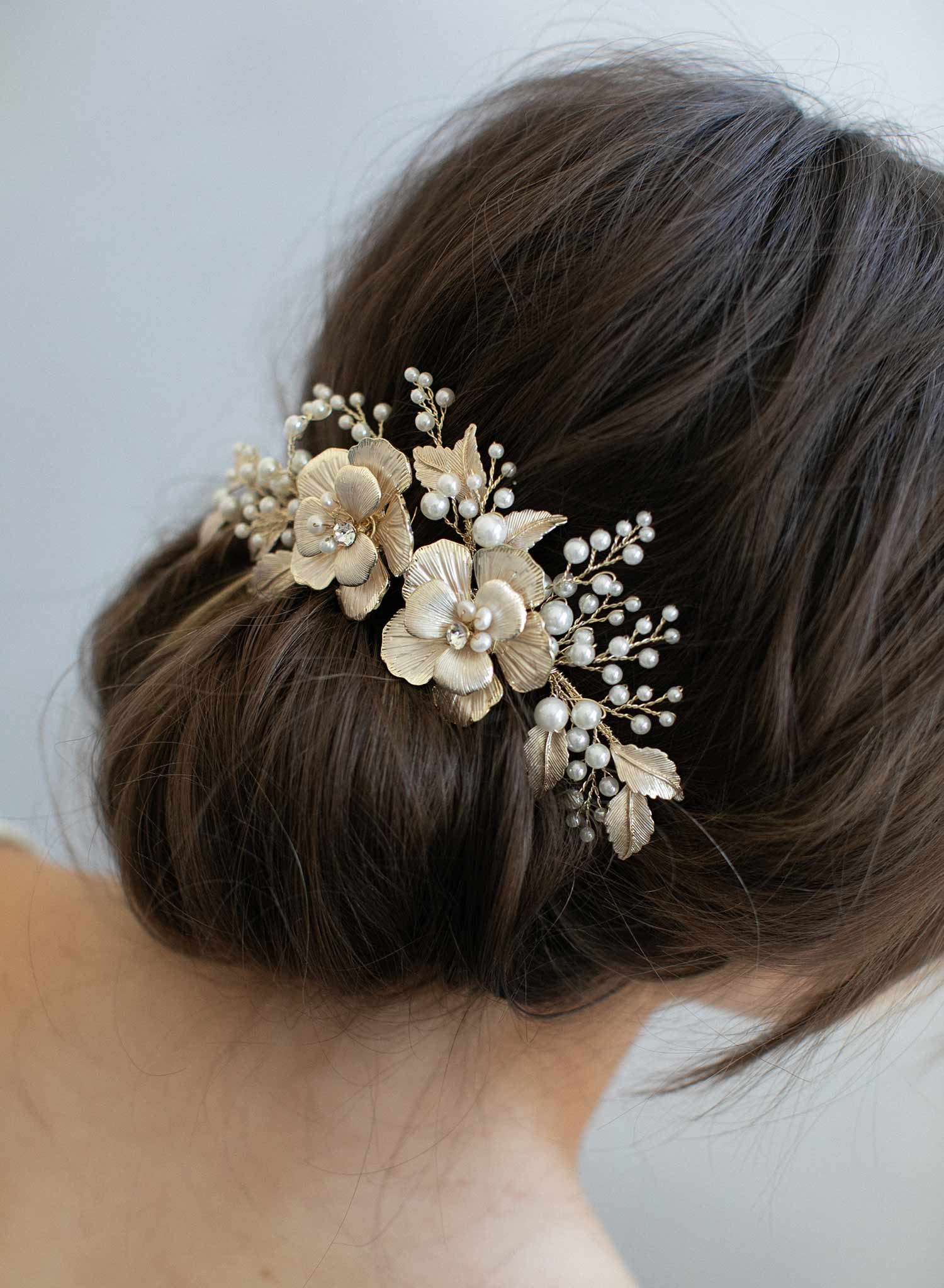 pearl hair comb