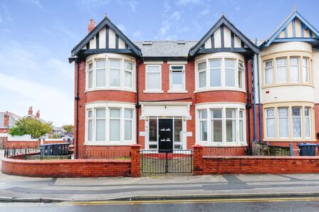 2 bedroom flats to rent in blackpool