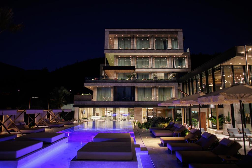 prado luxury hotel albania