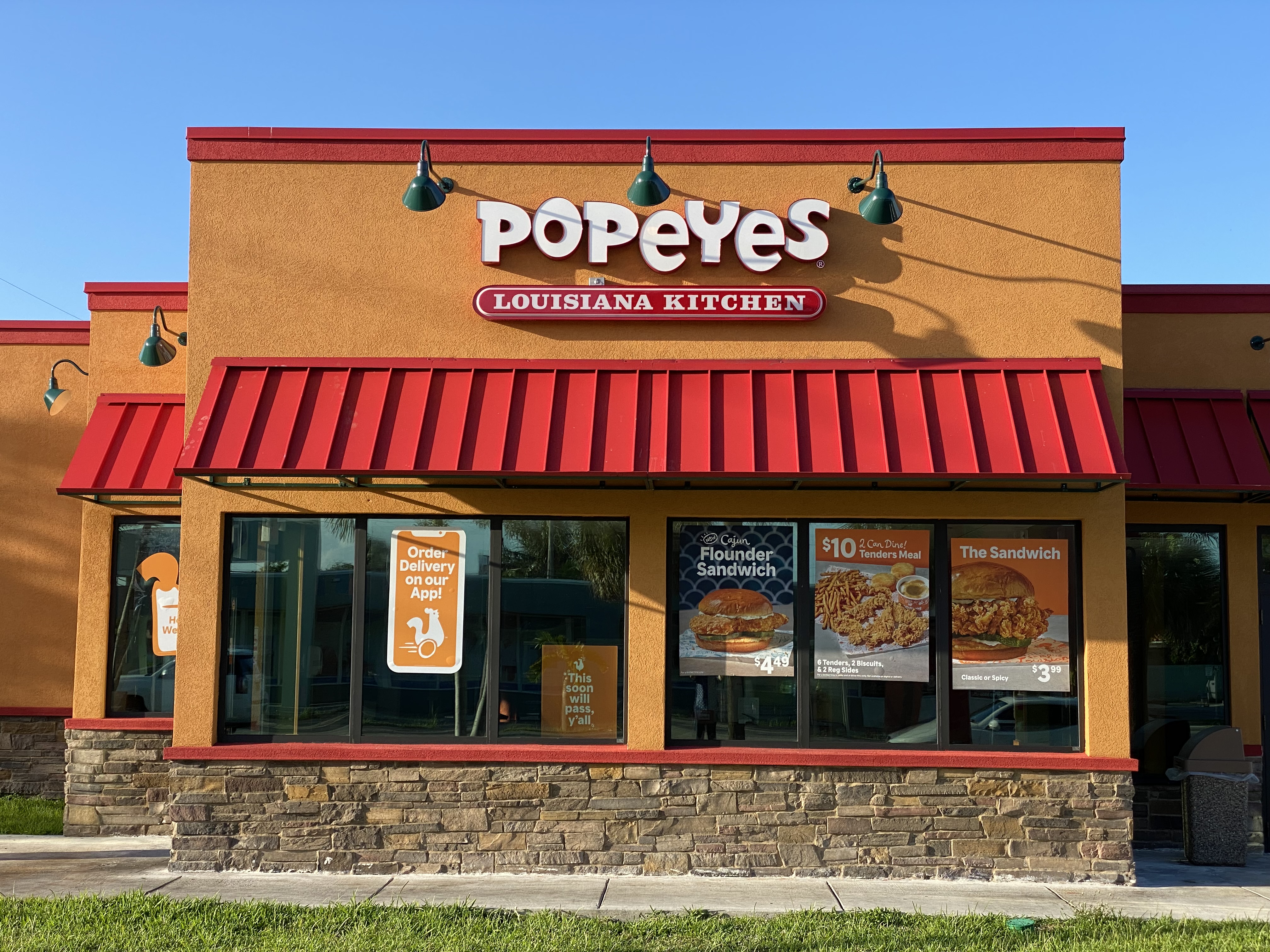 popeyes famous louisiana chicken