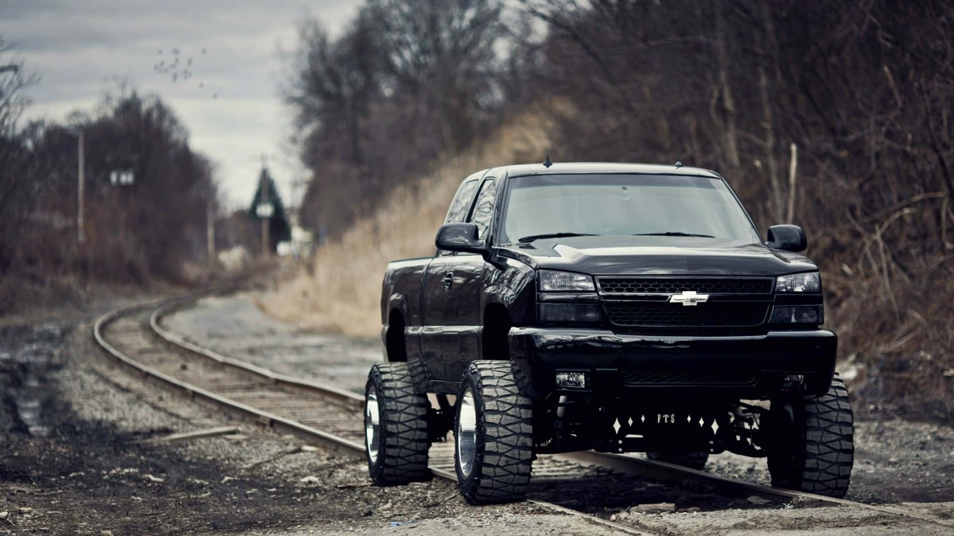 lifted truck wallpaper