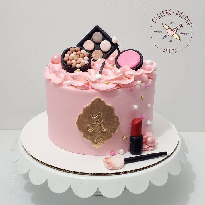 girly makeup cakes