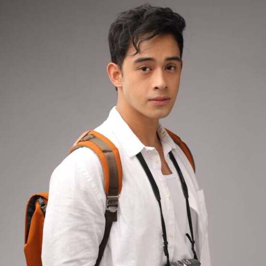 diego loyzaga