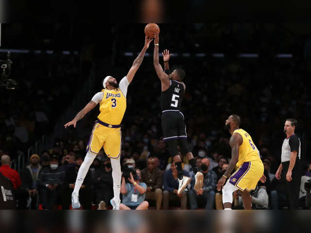 lakers vs sacramento kings live