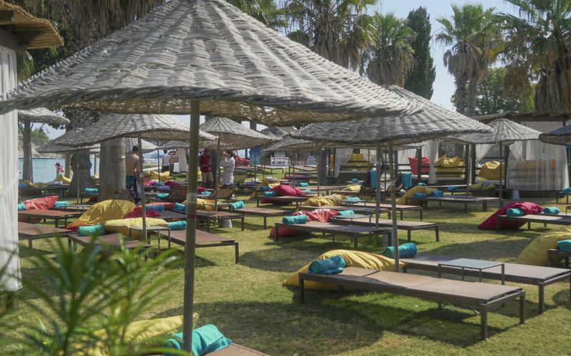 madeo beach giriş