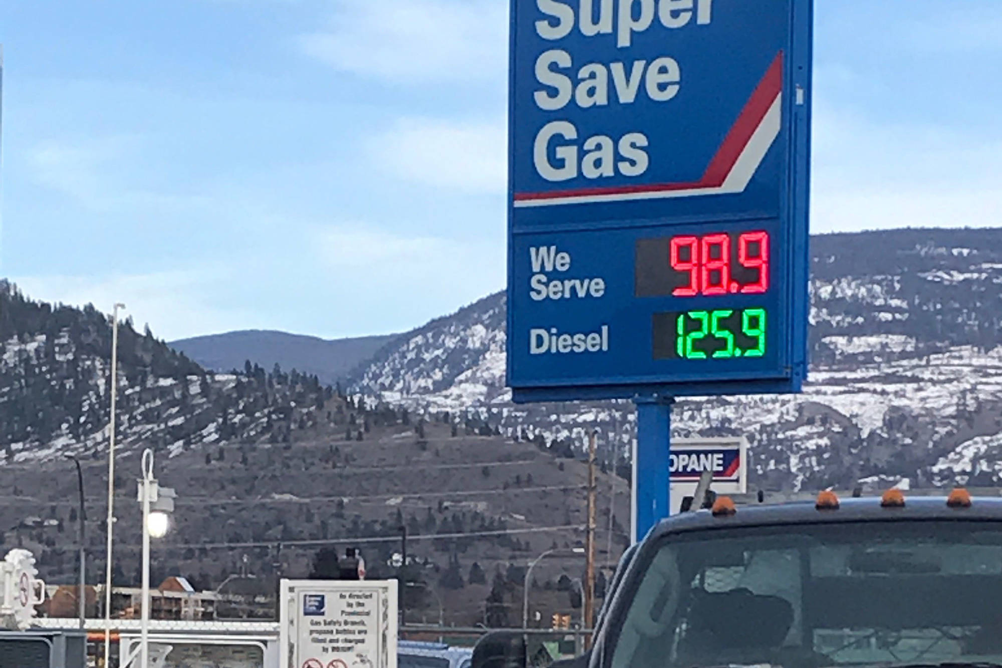 cheapest gas in mission