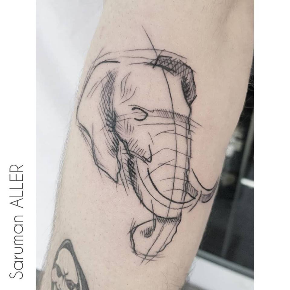 tatuaje elefante minimalista