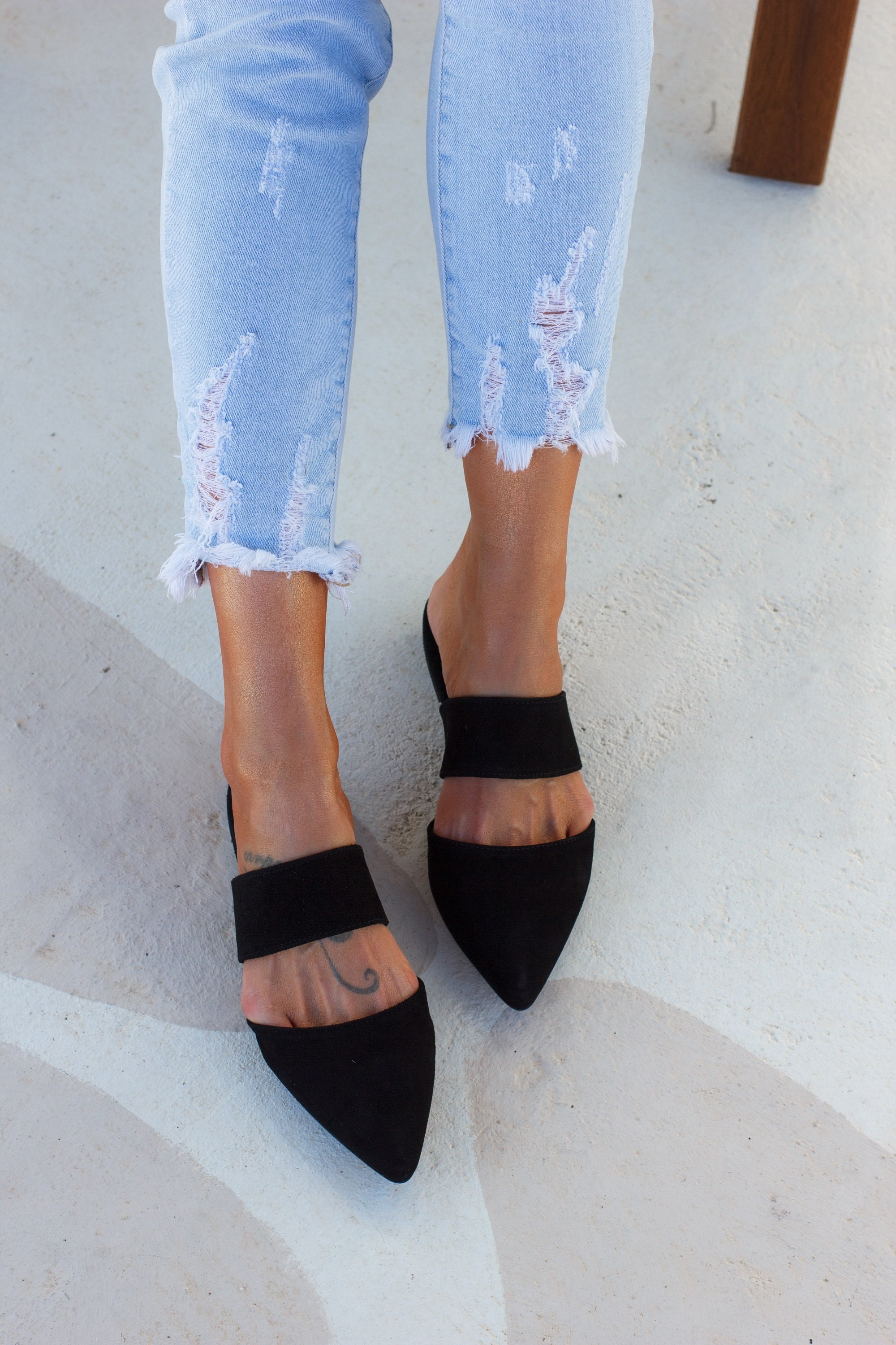 black pointed mules