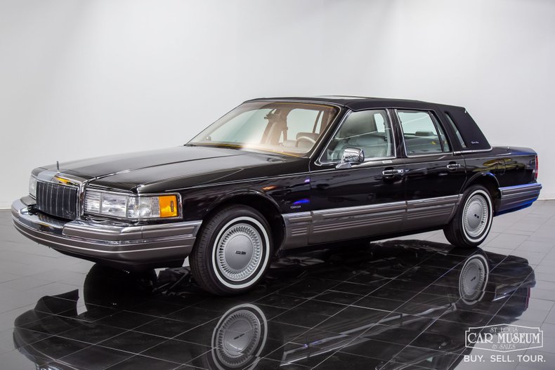 lincoln town car for sale