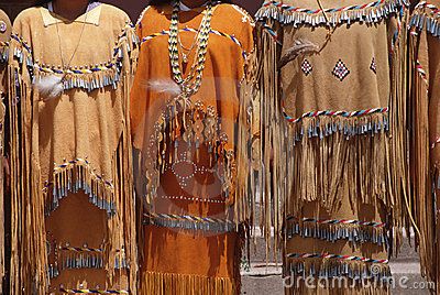 traditional american indian dress