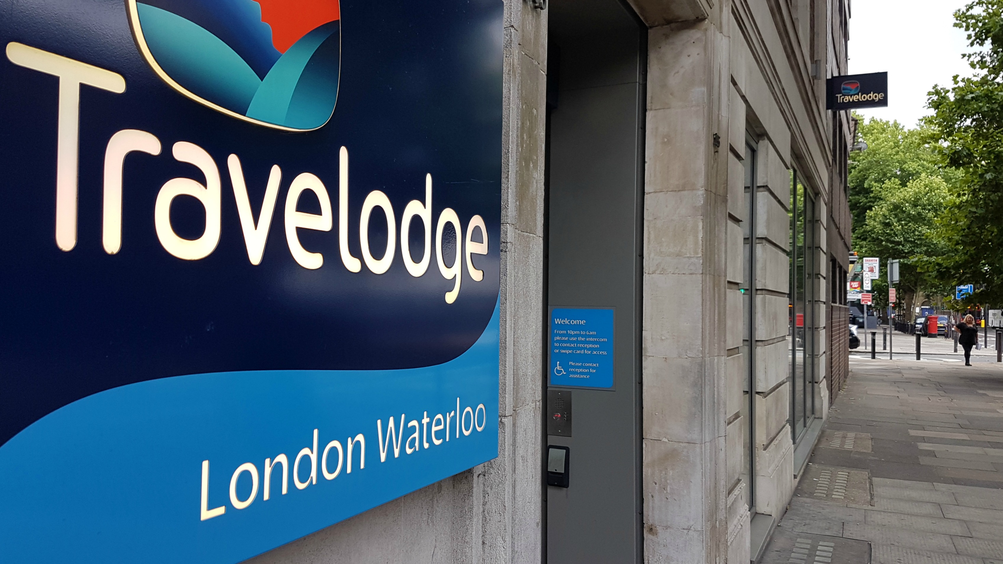 travelodge central waterloo reviews