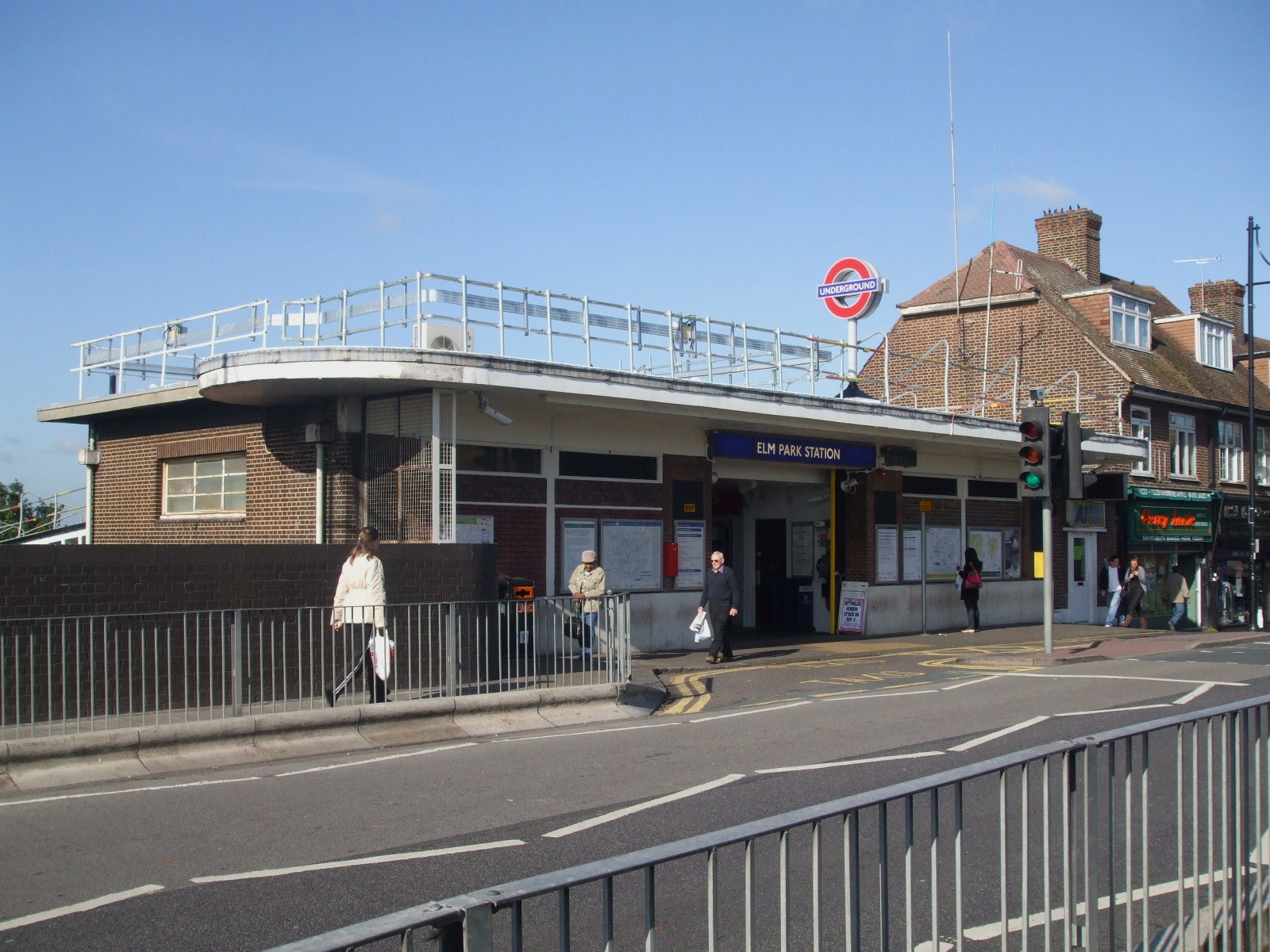 elm park underground station