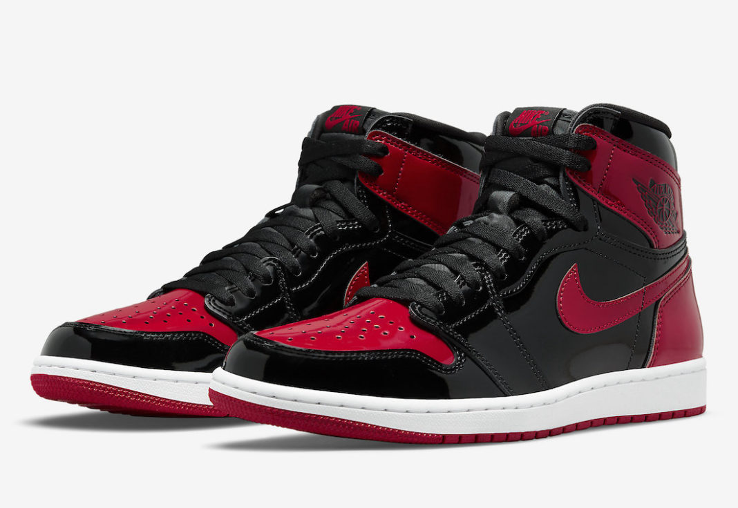 air jordan 1s red and black