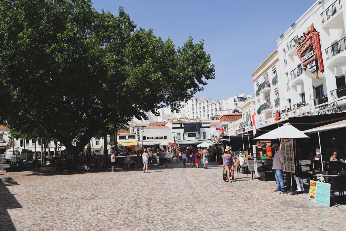 albufeira square old town