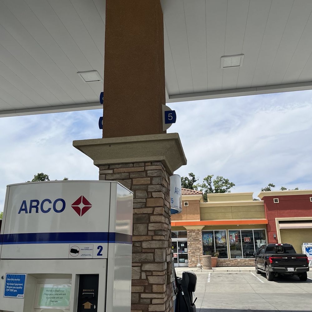 arco douglas blvd